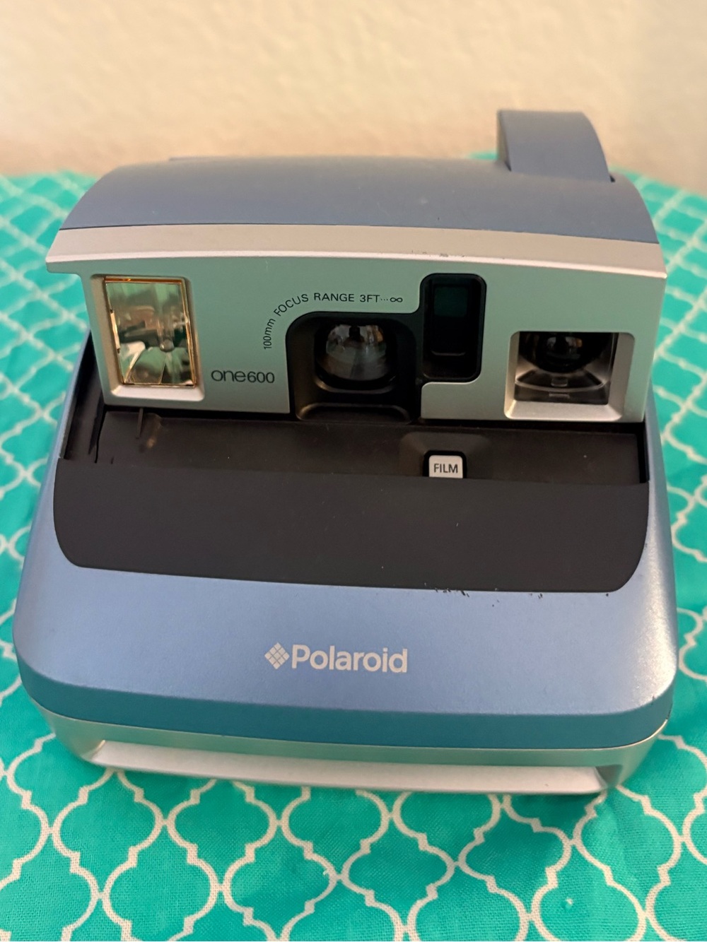 Polaroid One600 Instant Camera - TESTED